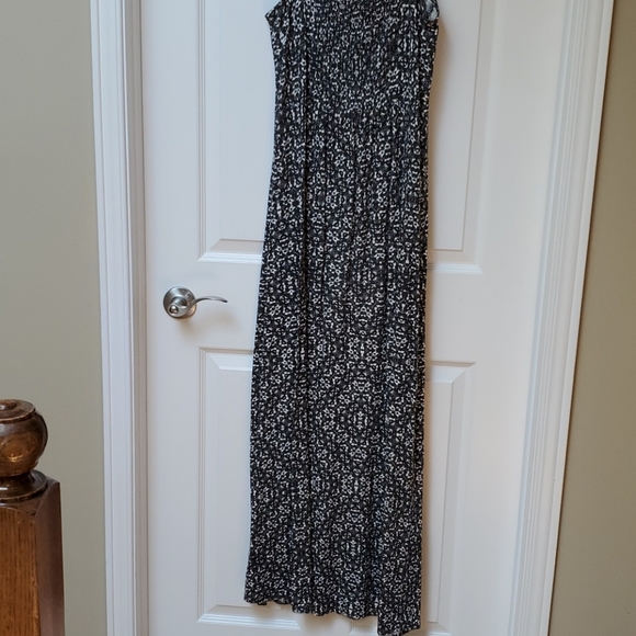 Beach dress - Picture 2 of 2